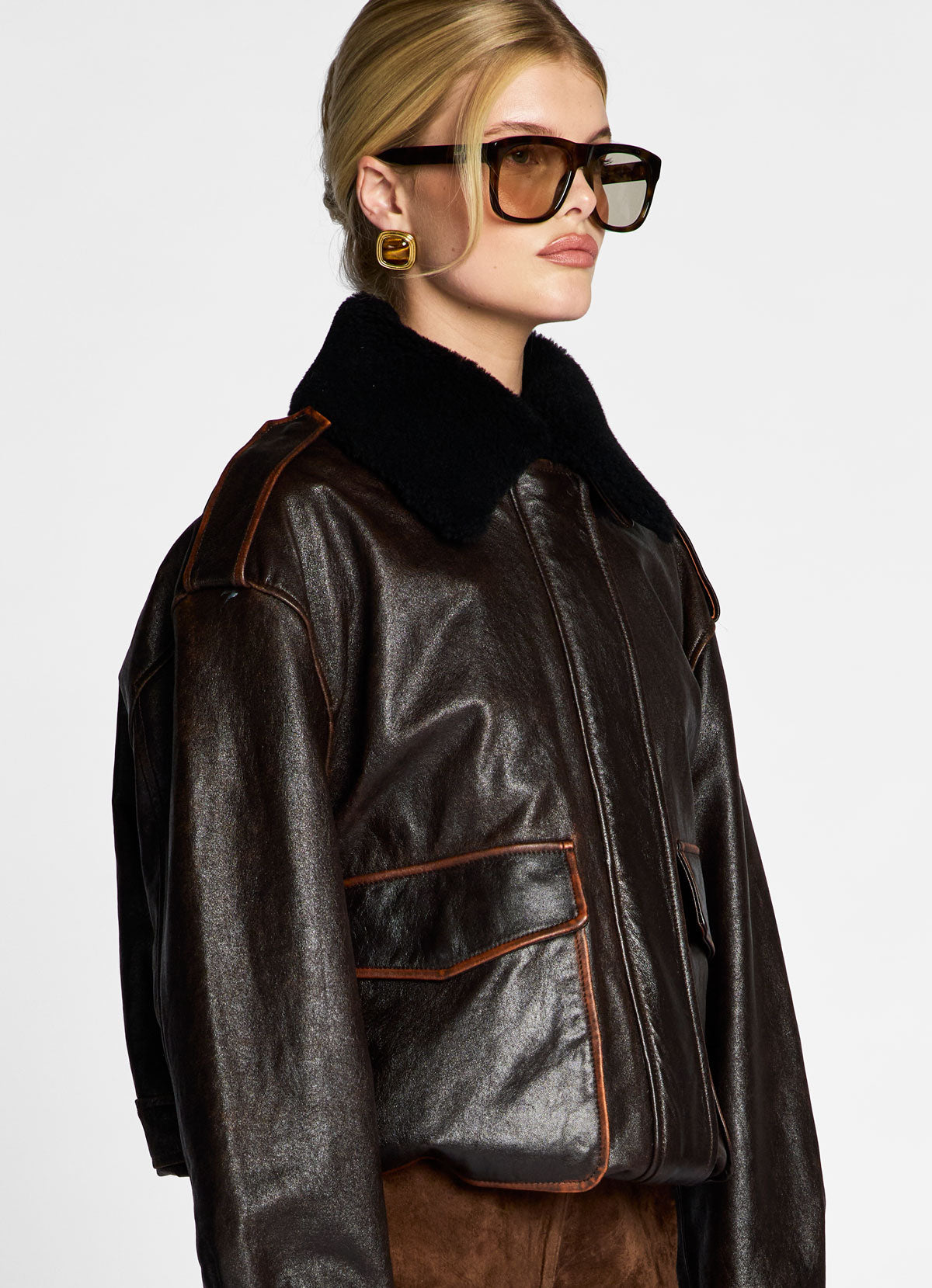 Black Leather Jacket With Shearling Collar – de Savary International