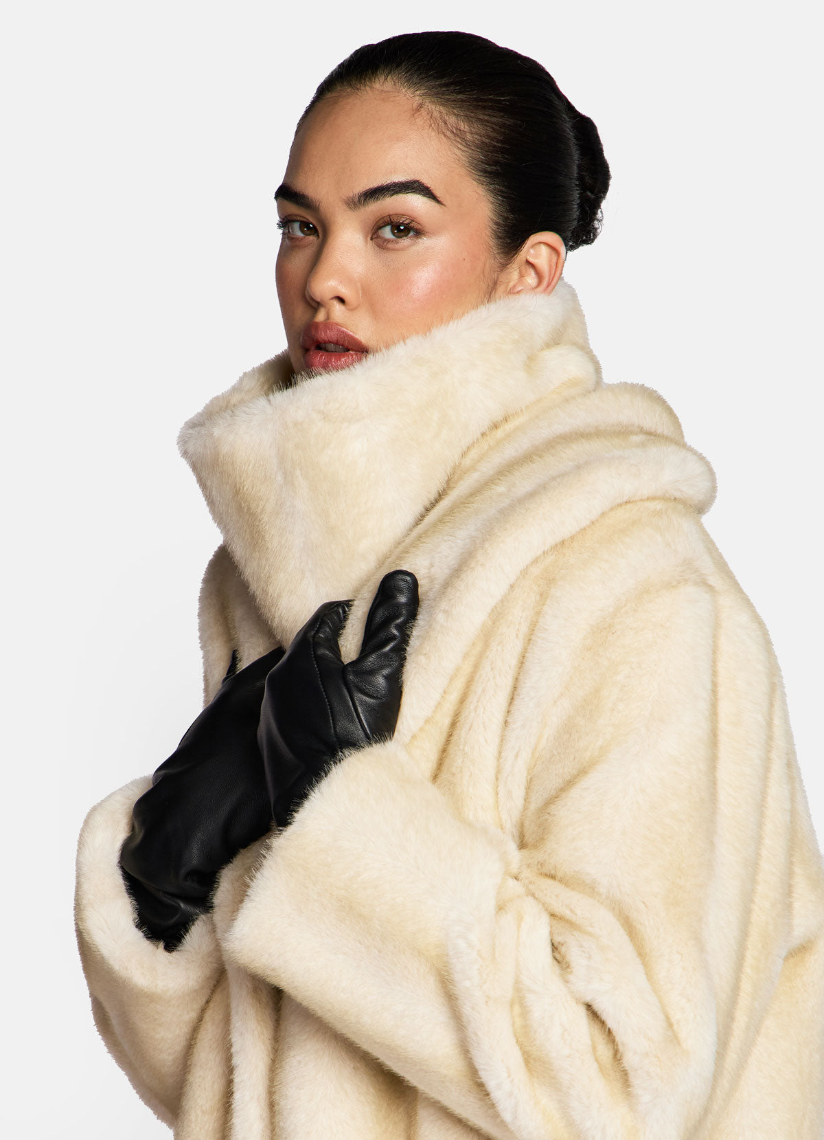 Cream Vintage Faux Fur Snood